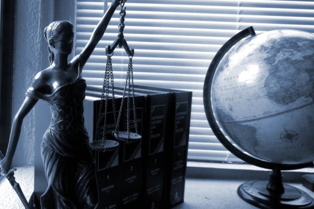 Lawyer for Defamation Cases in Thane